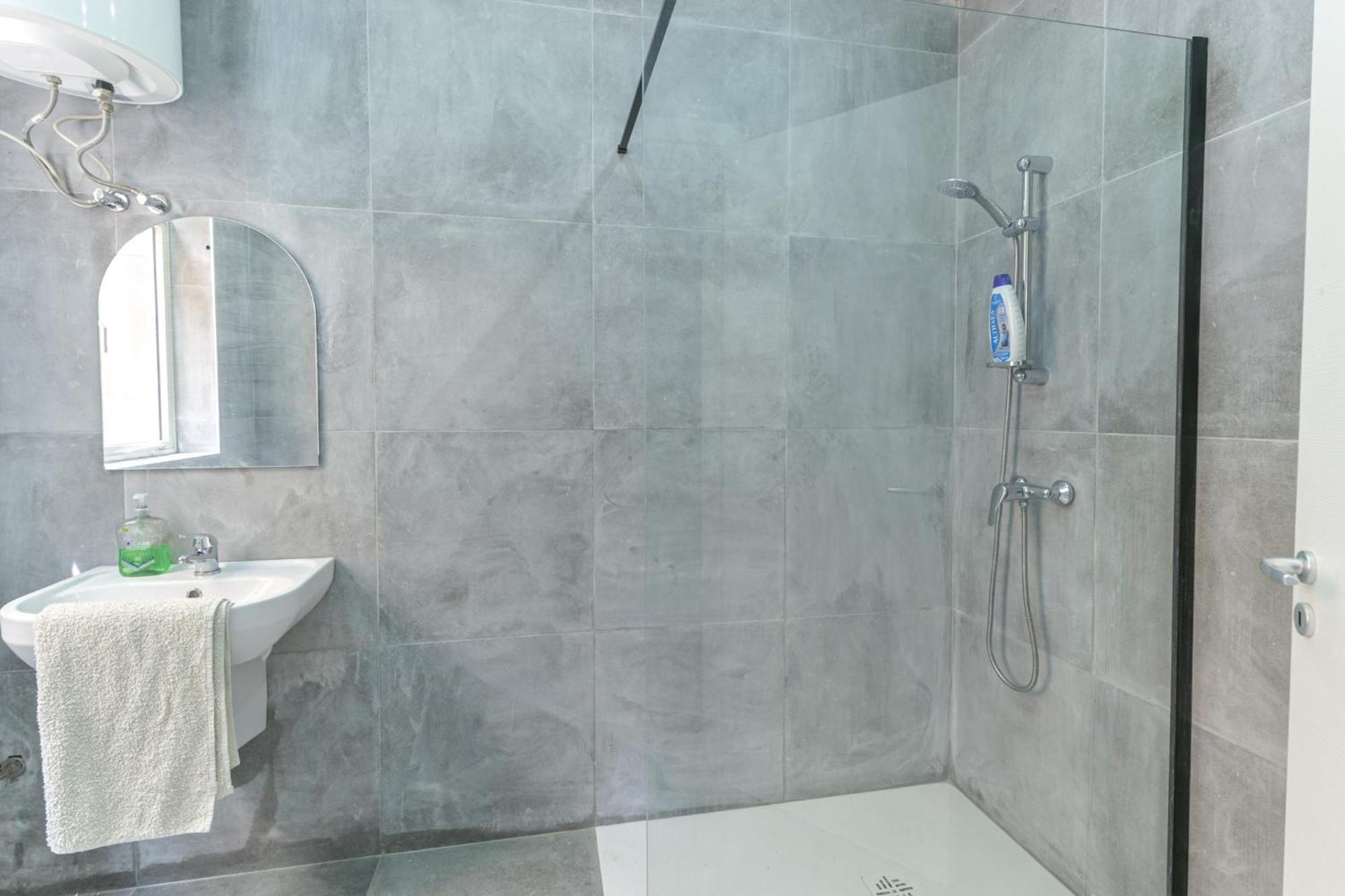 New 1 Bedroom Apartment In Valletta City Centre With Terrace And Views Экстерьер фото
