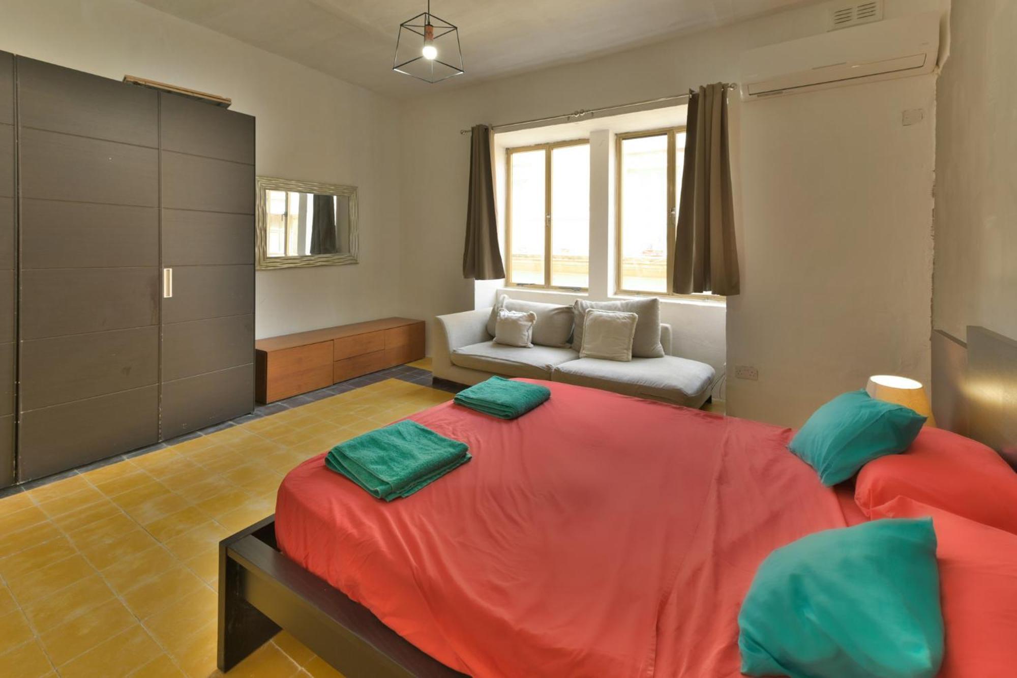 New 1 Bedroom Apartment In Valletta City Centre With Terrace And Views Экстерьер фото