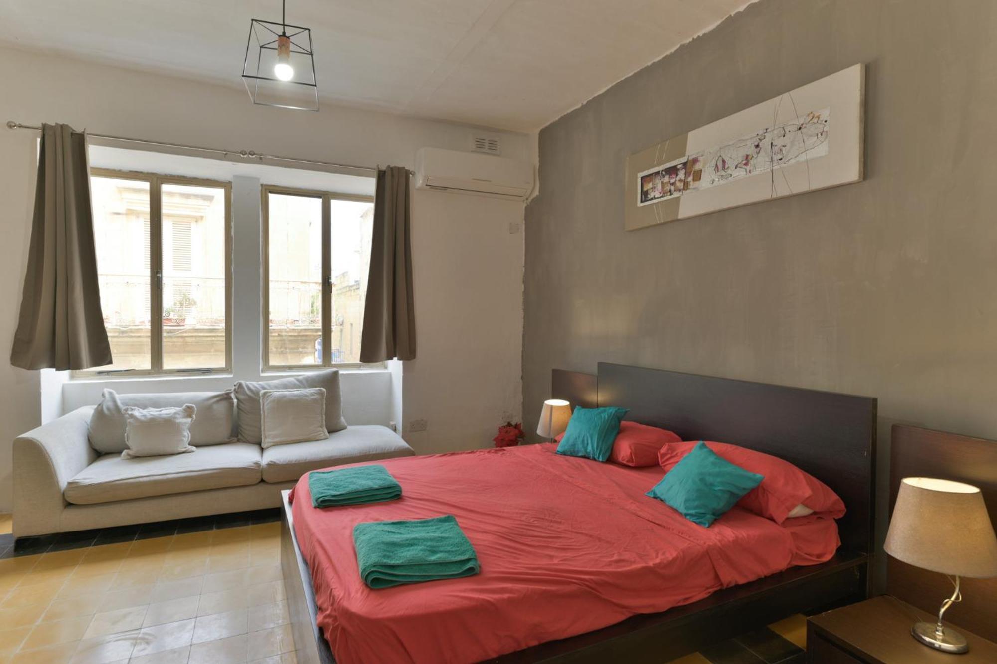 New 1 Bedroom Apartment In Valletta City Centre With Terrace And Views Экстерьер фото
